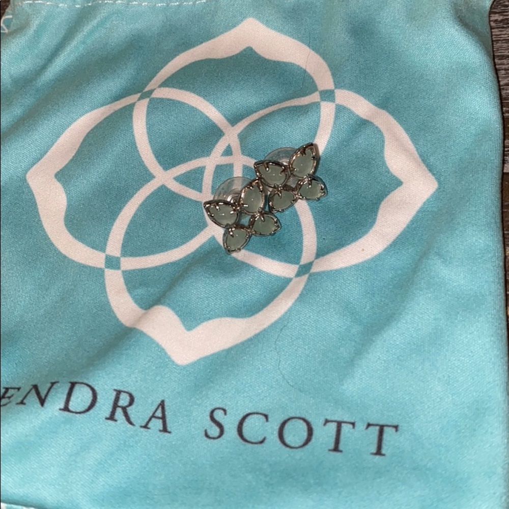 Kendra Scott studs
